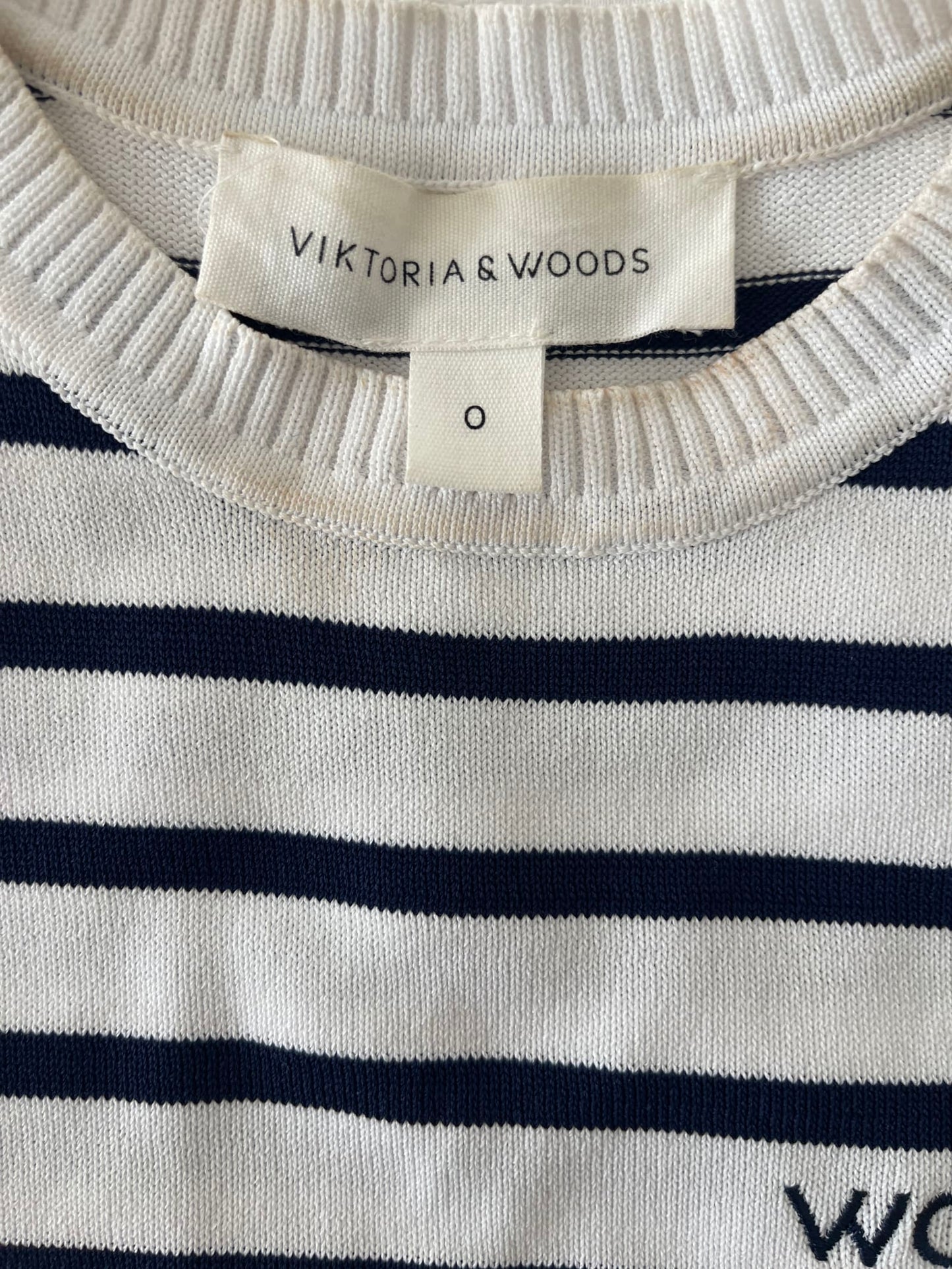 77498