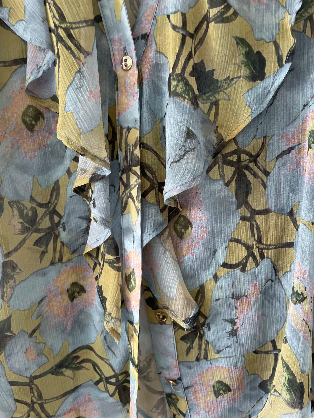 223320