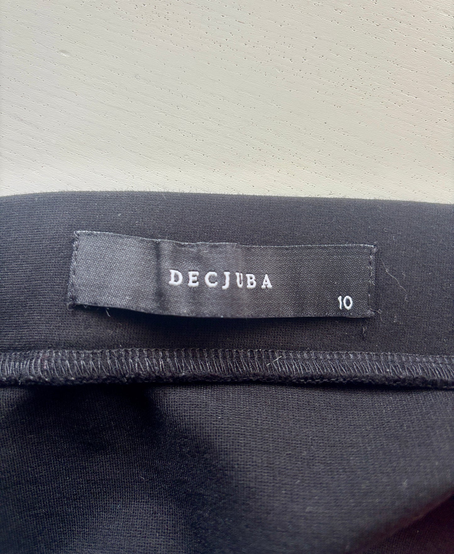 24835