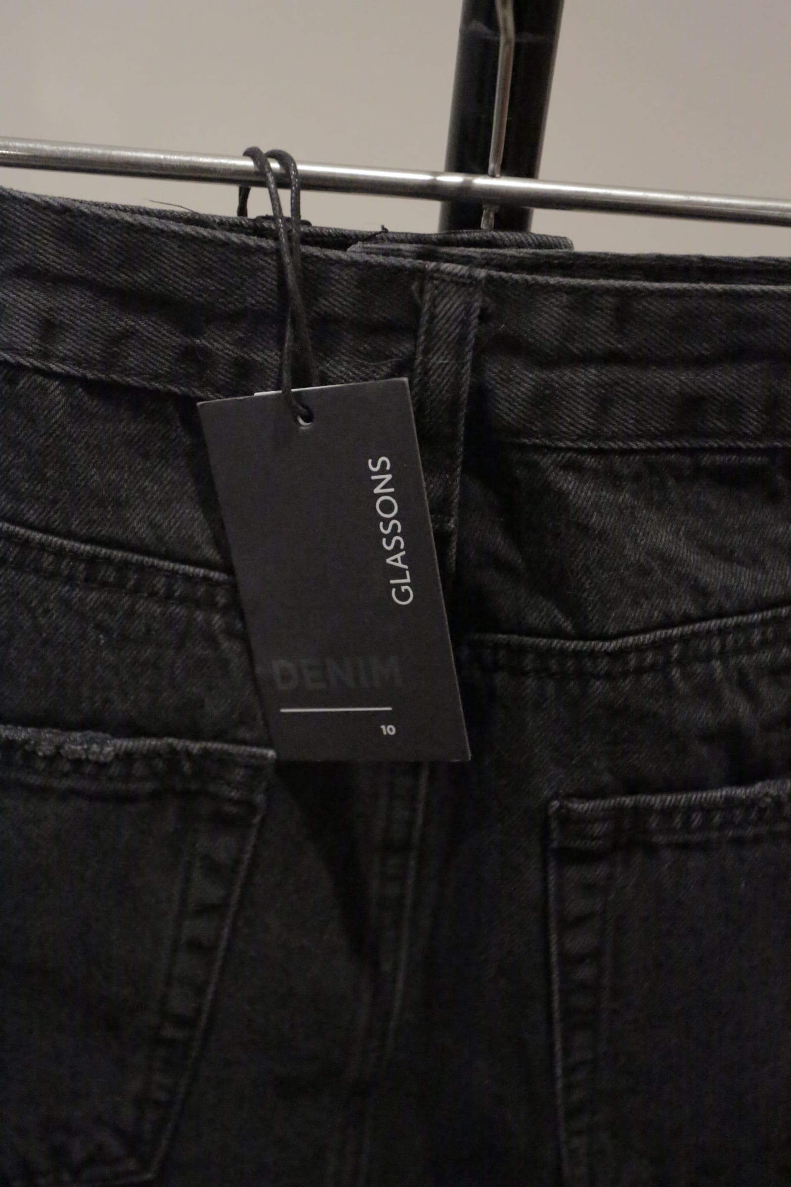 66700