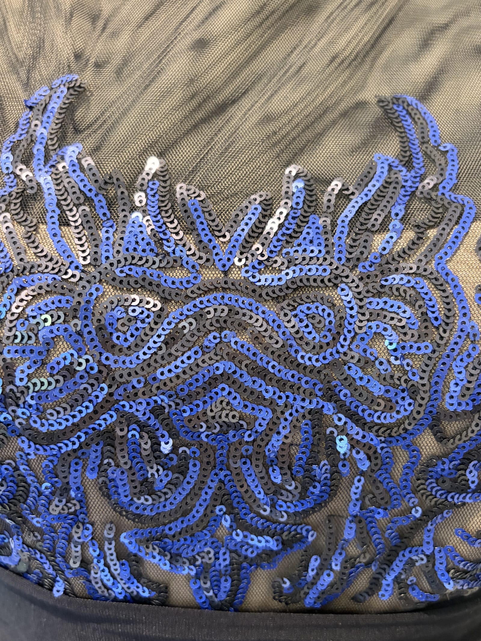 158230
