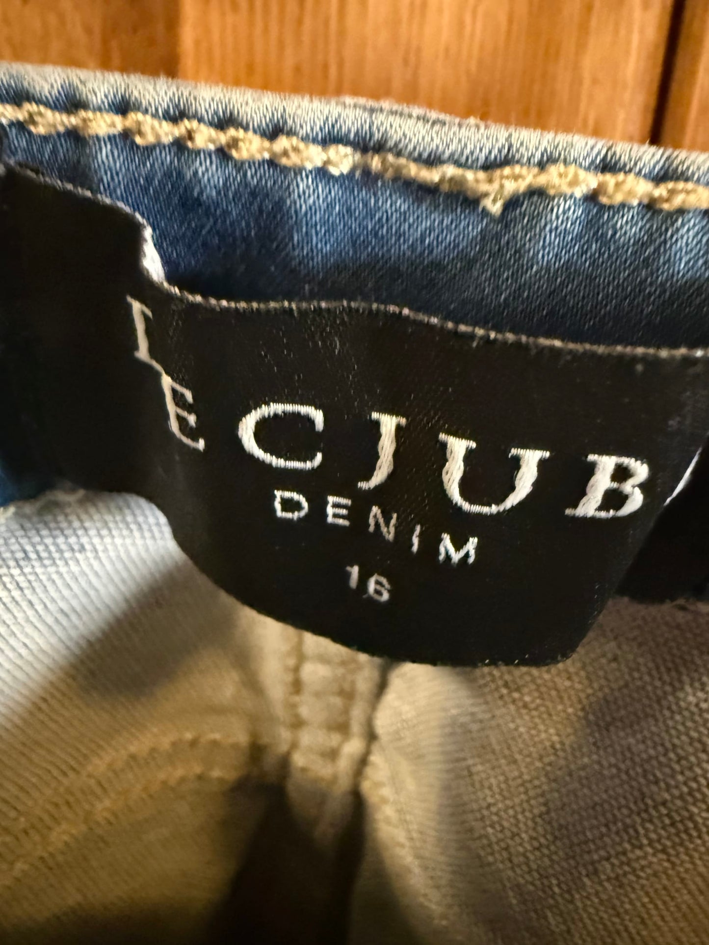 73823