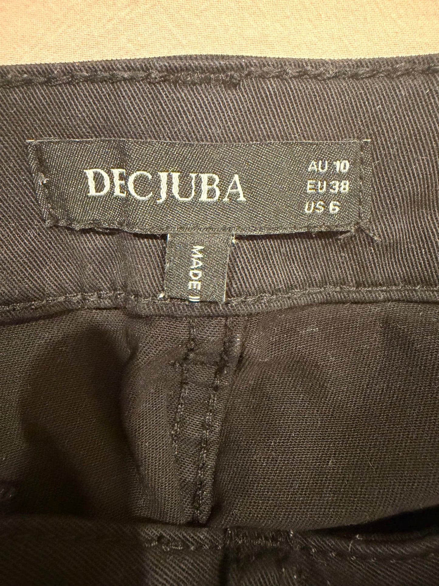 175973
