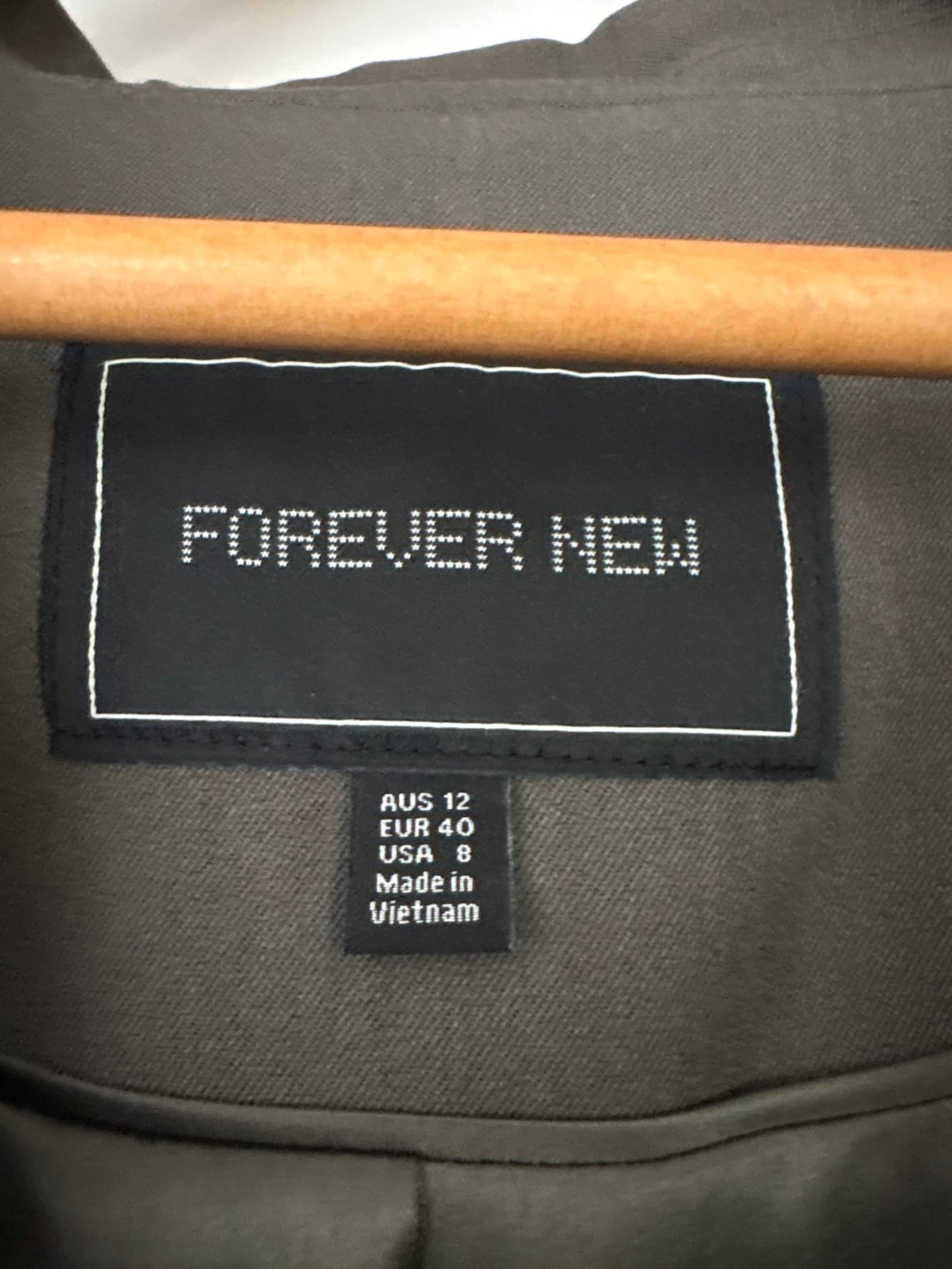 198332