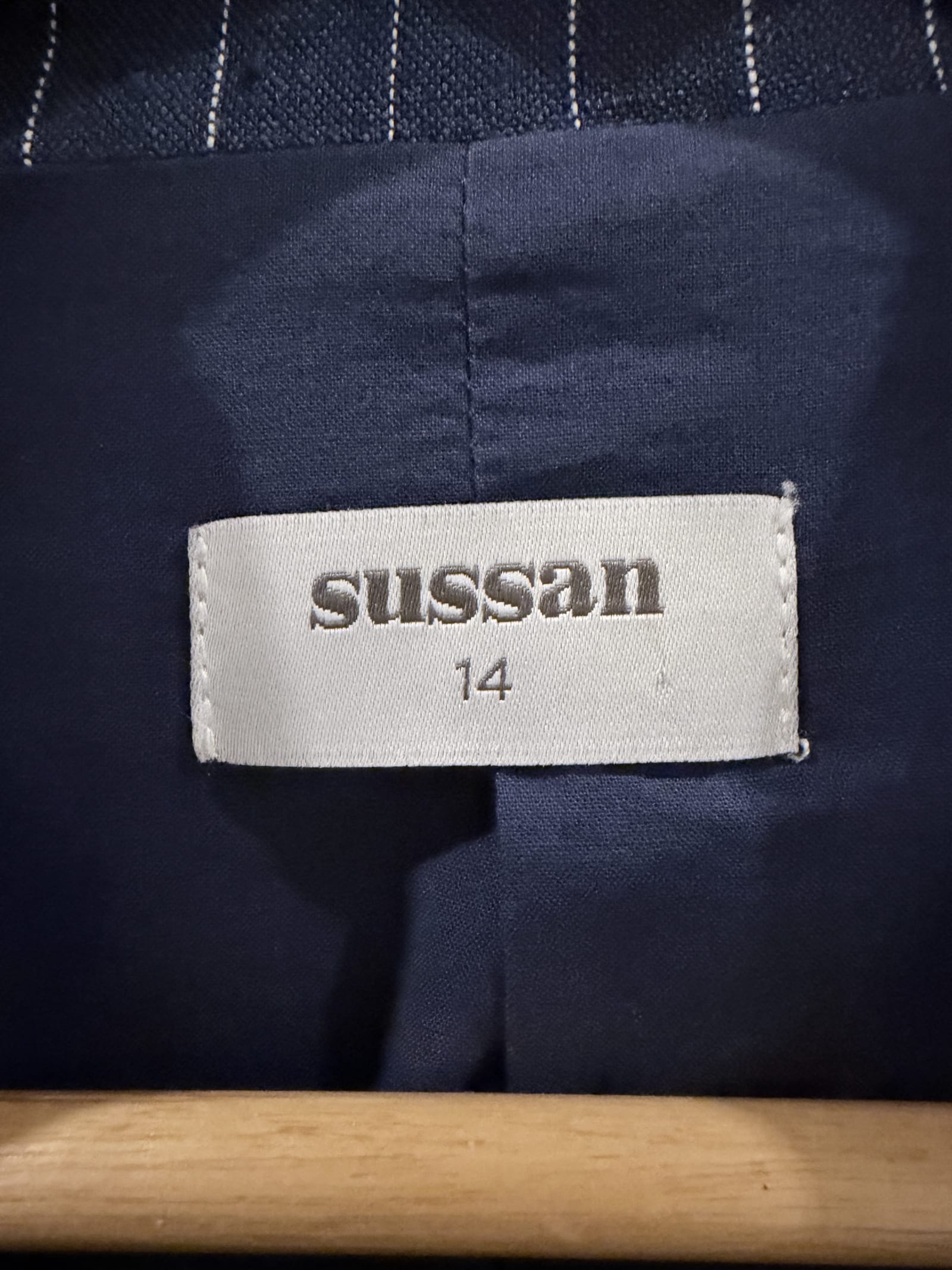 153936
