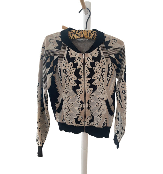 125051