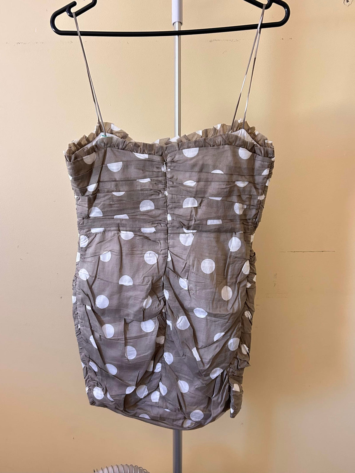 215699