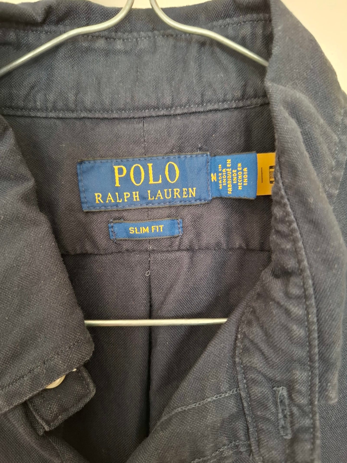 104657