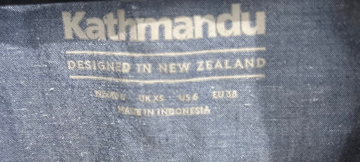216663