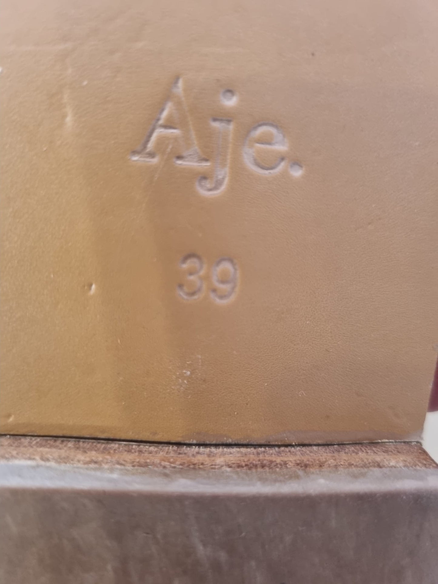 102428