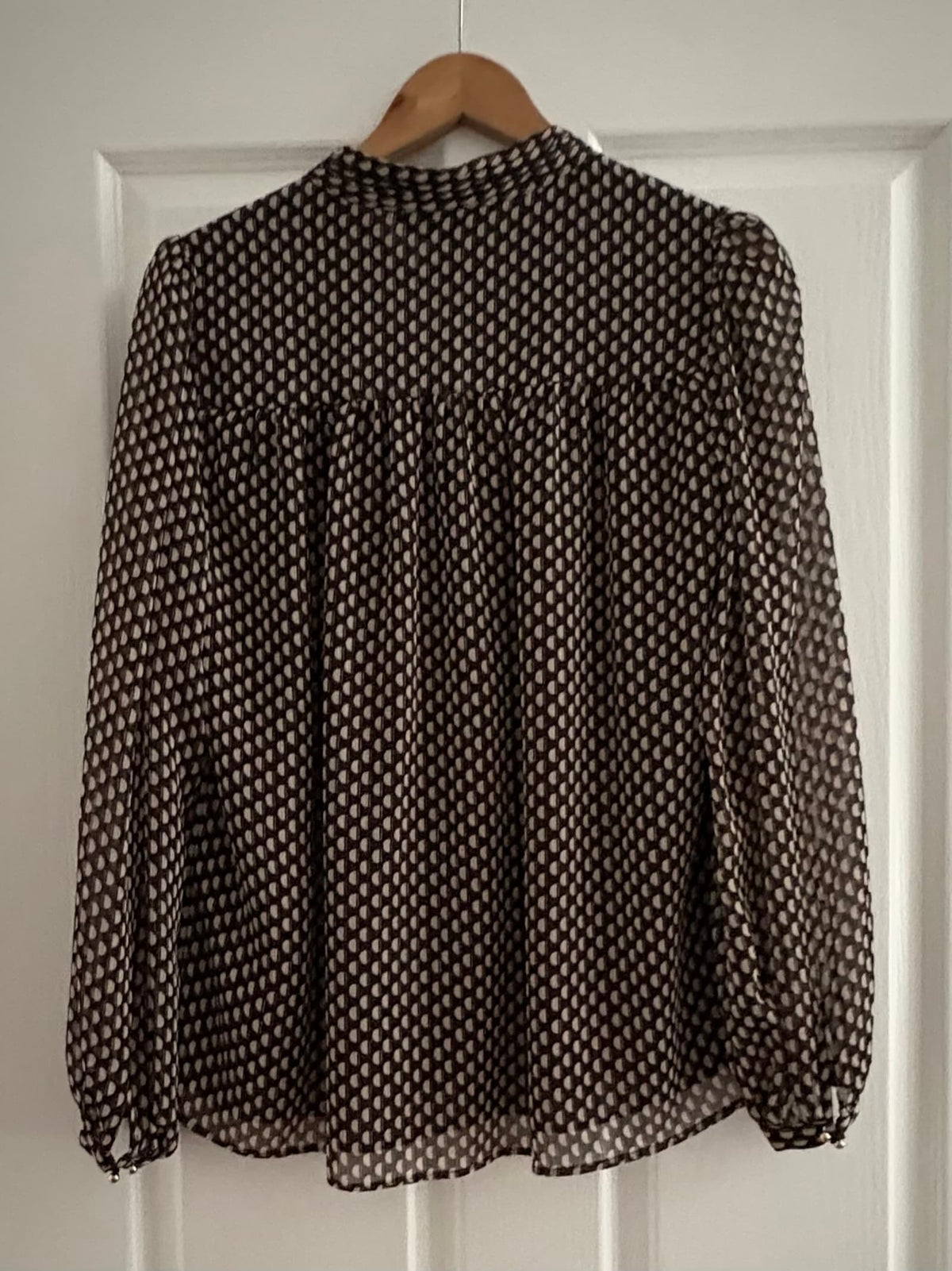 221498