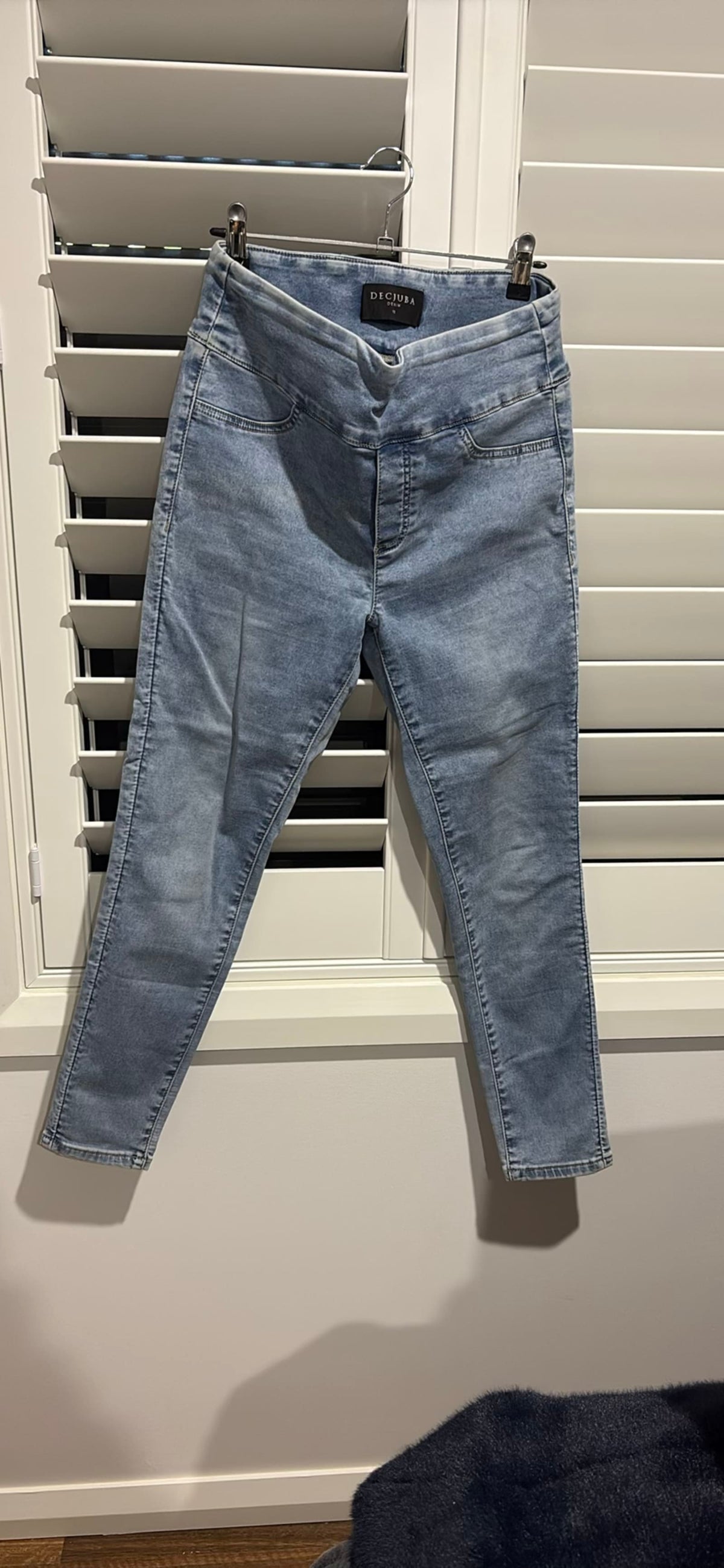 215948
