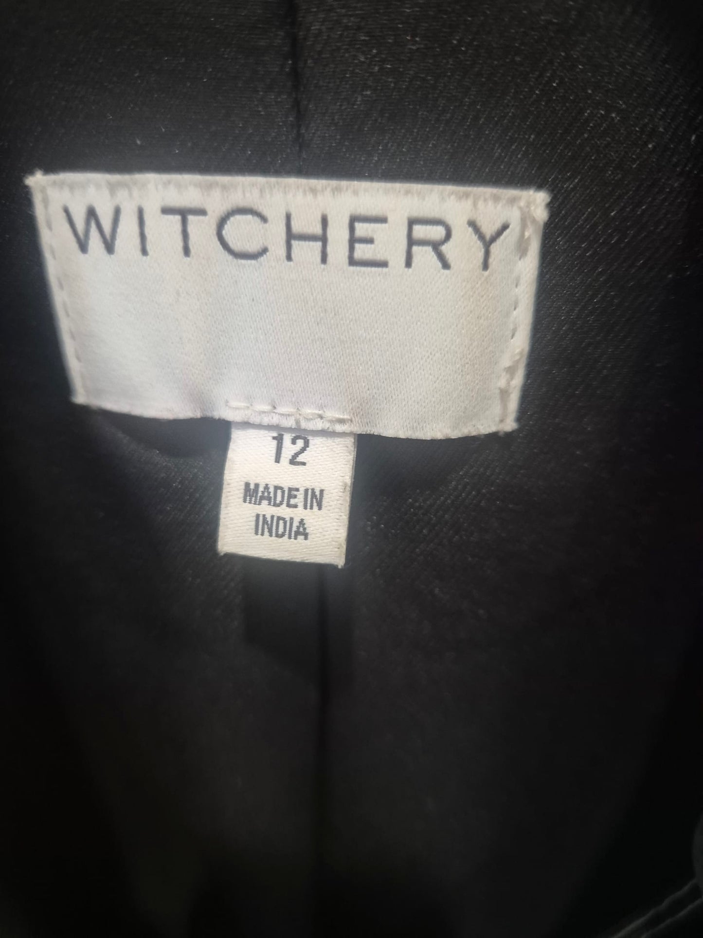 173911