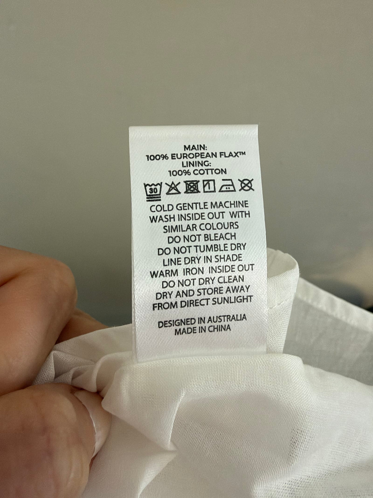 223582