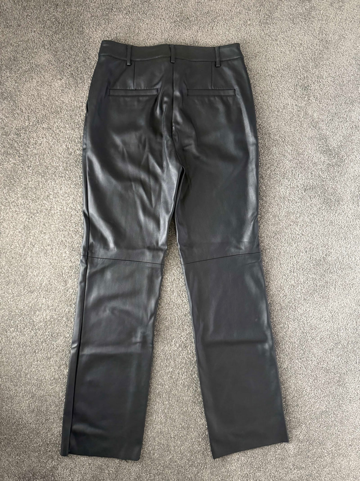 216502