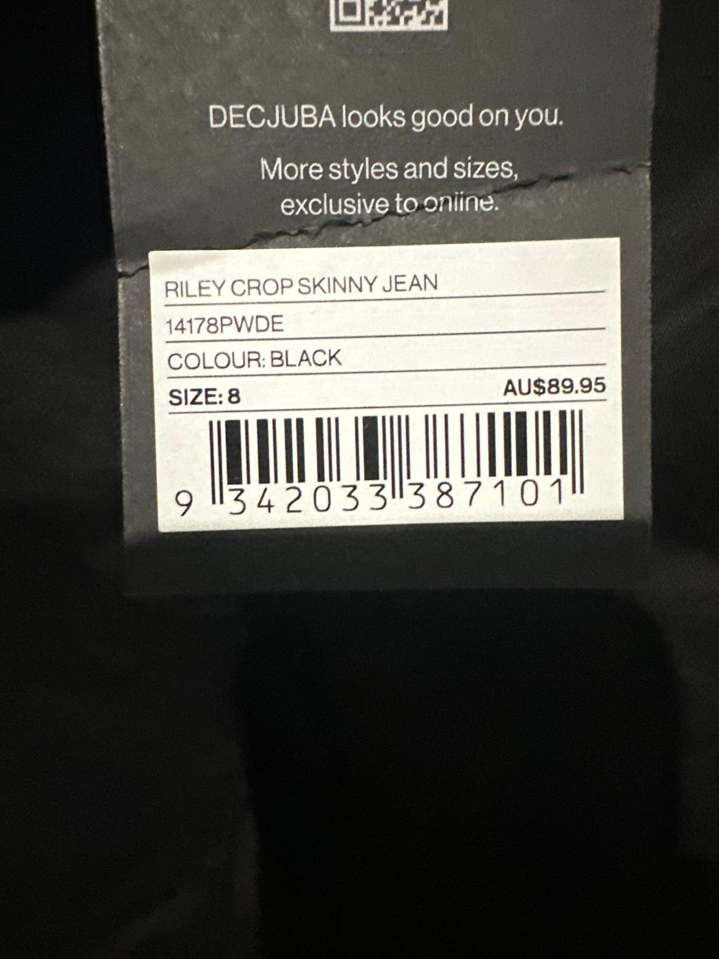 158560