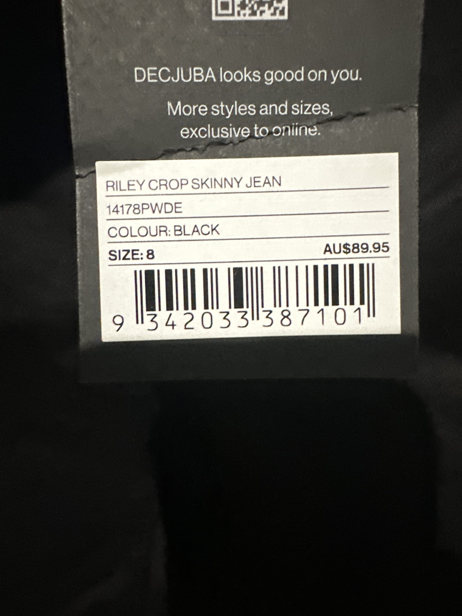 158560