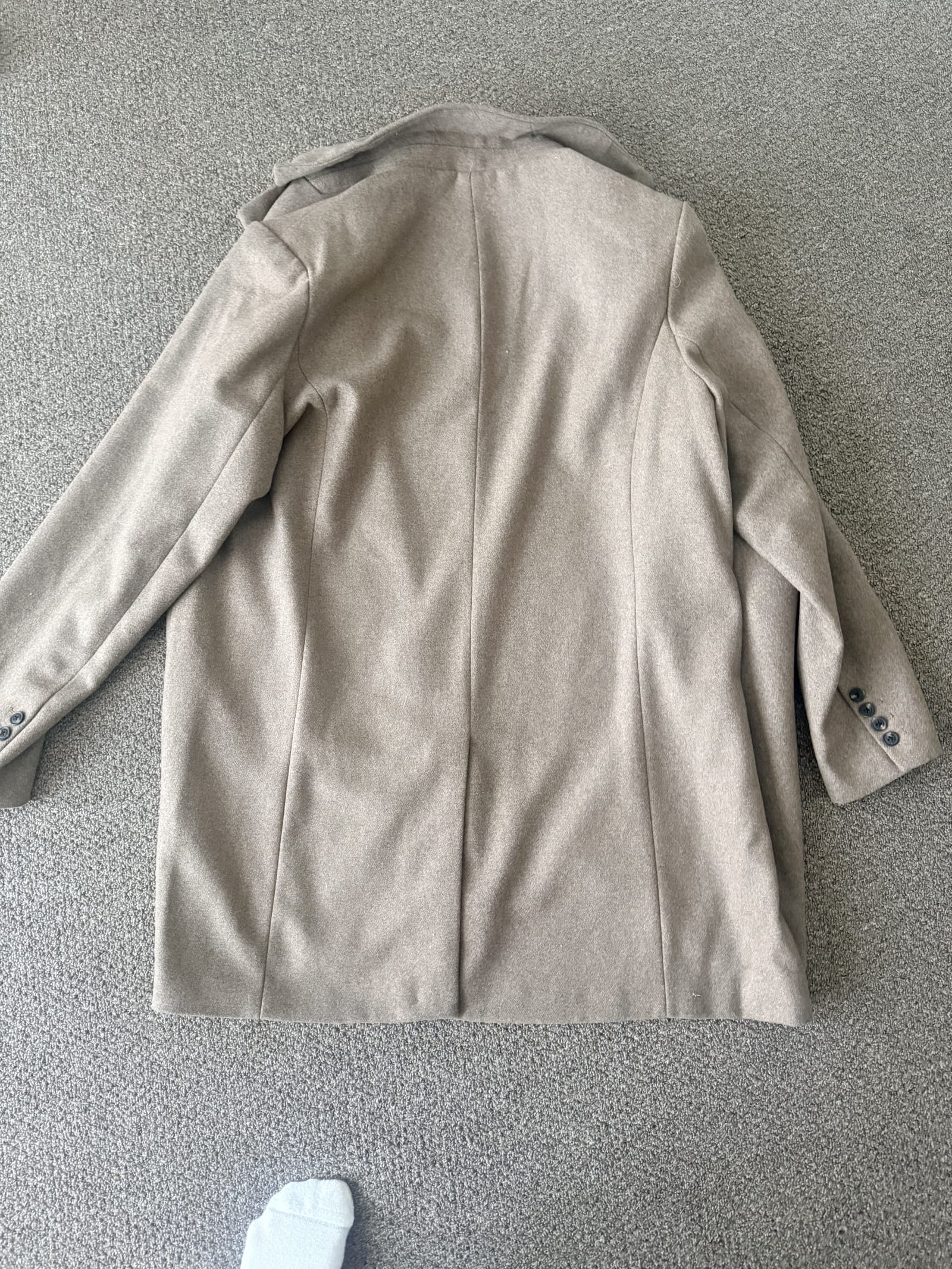 199025