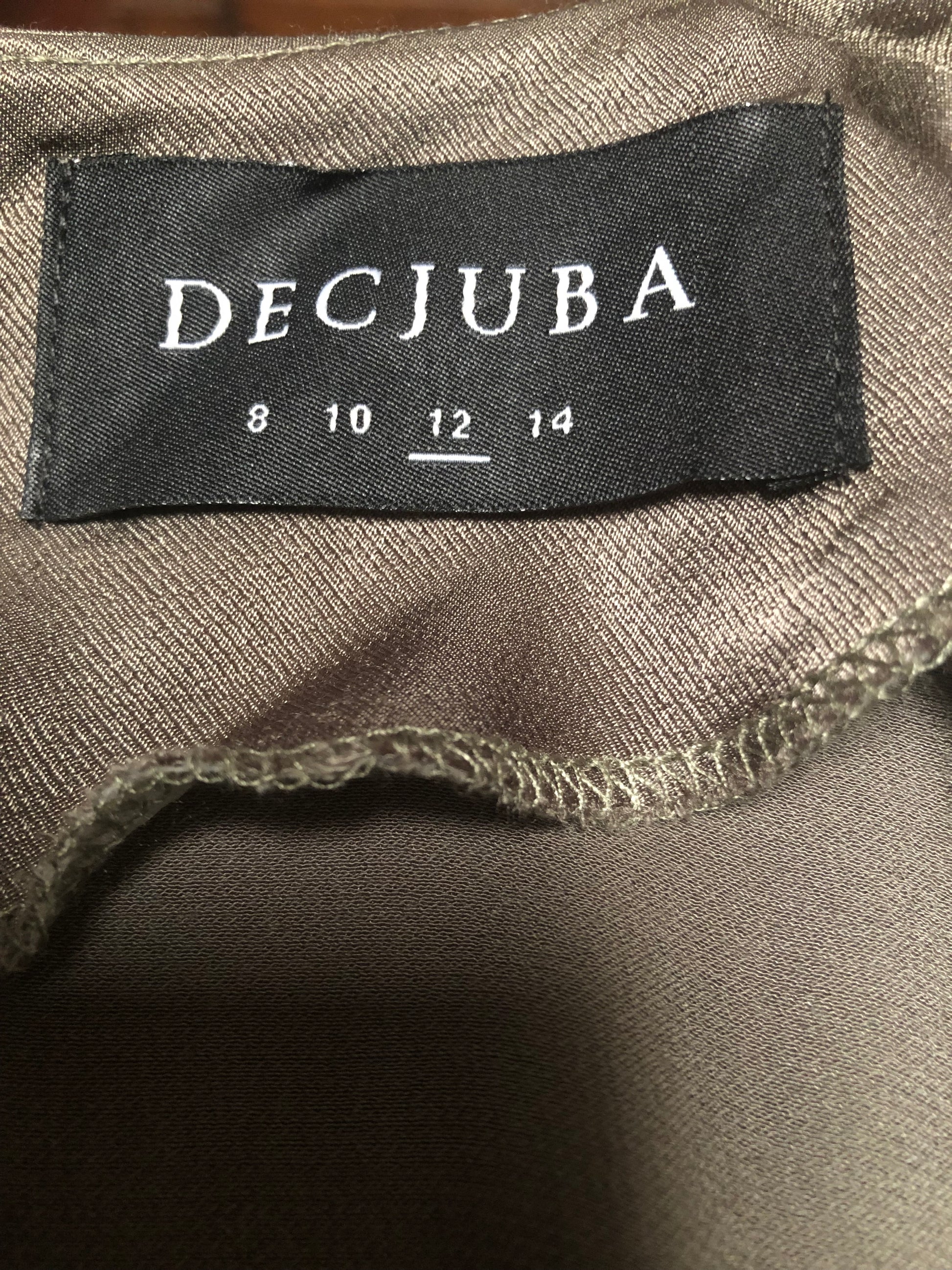 23574