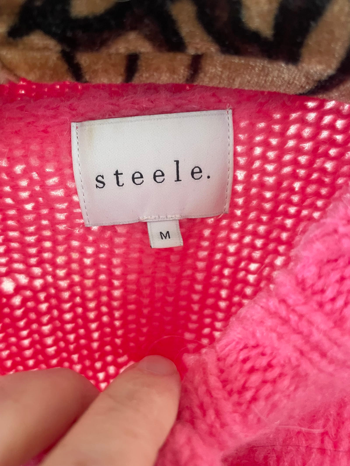 206810