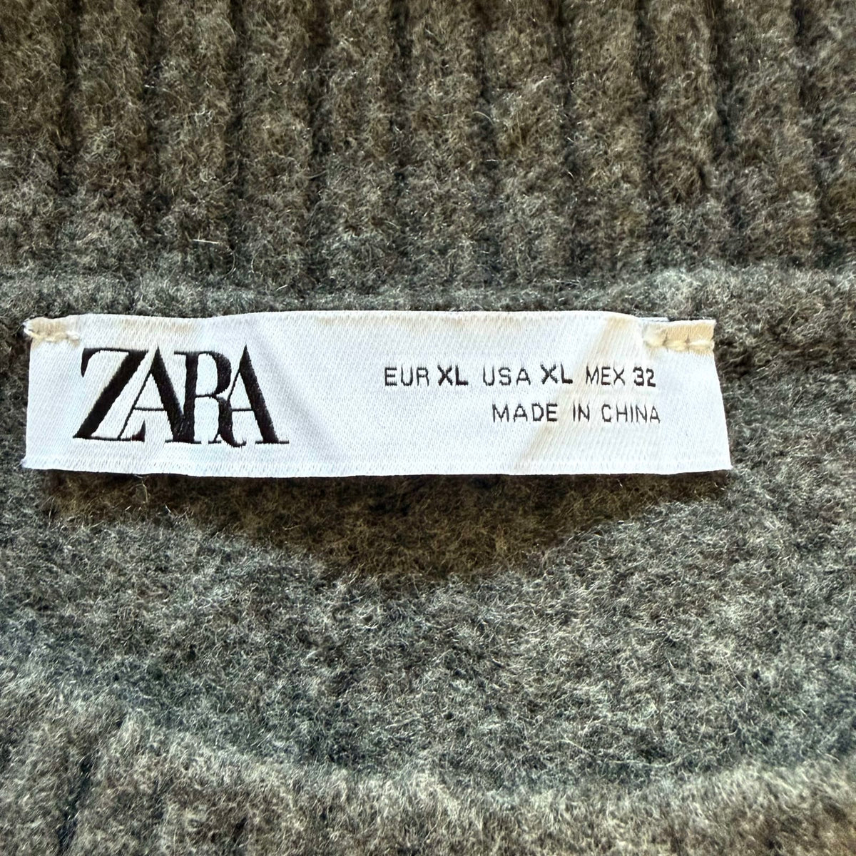 223379