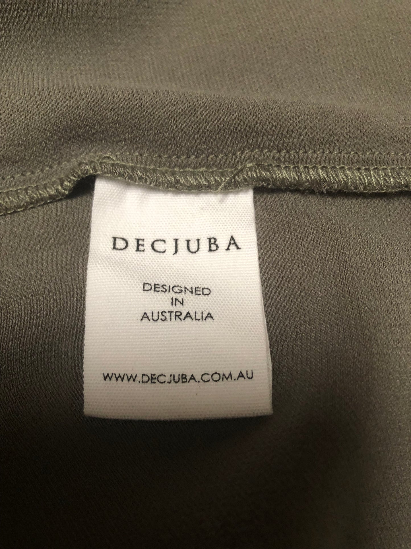 23570