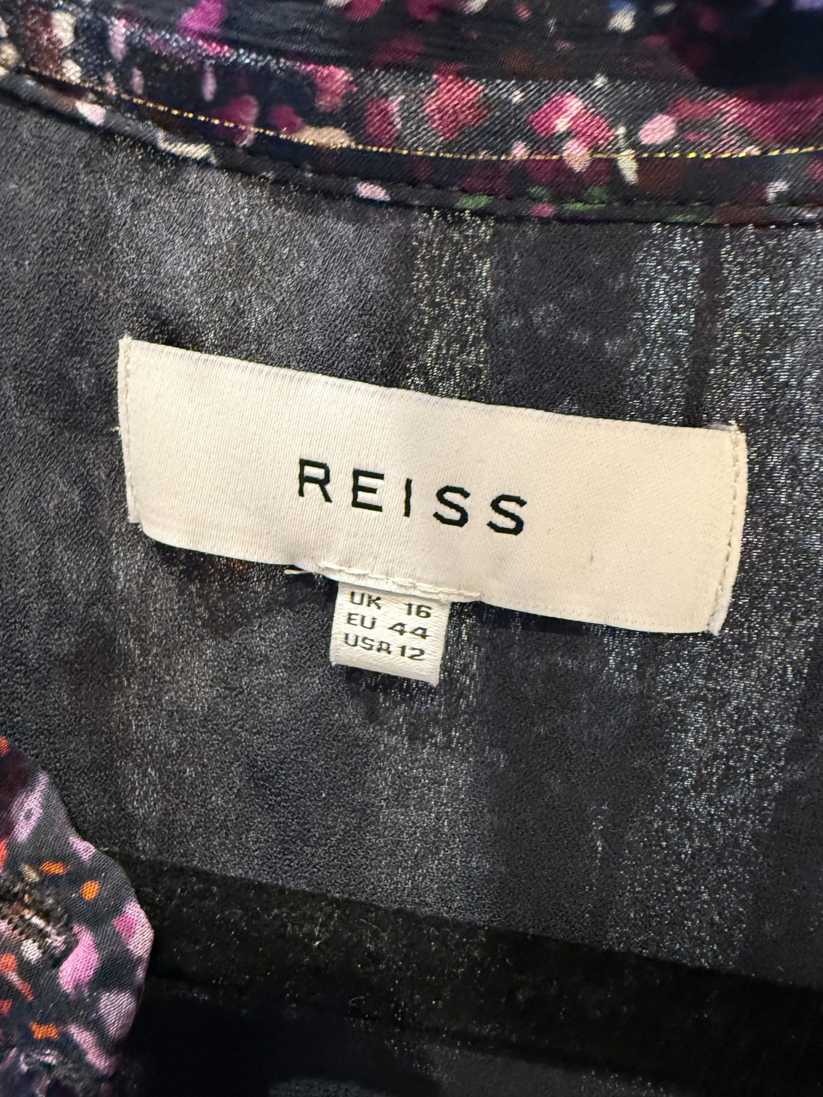 175896