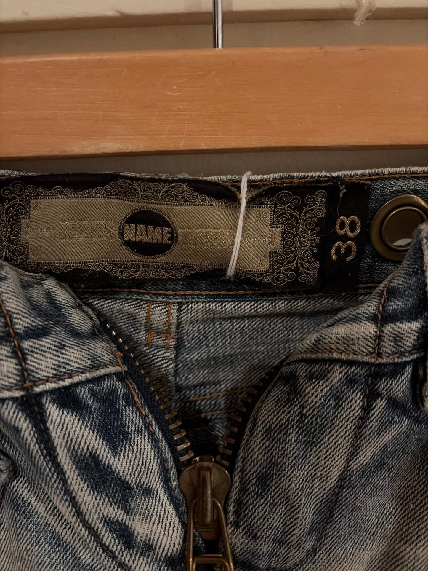 134348