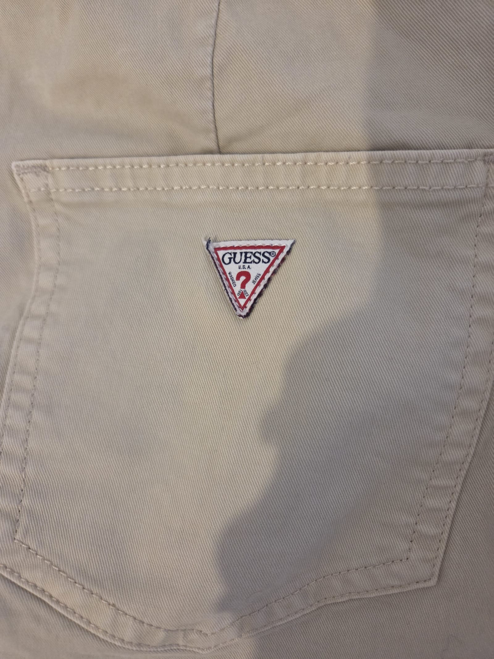 198457