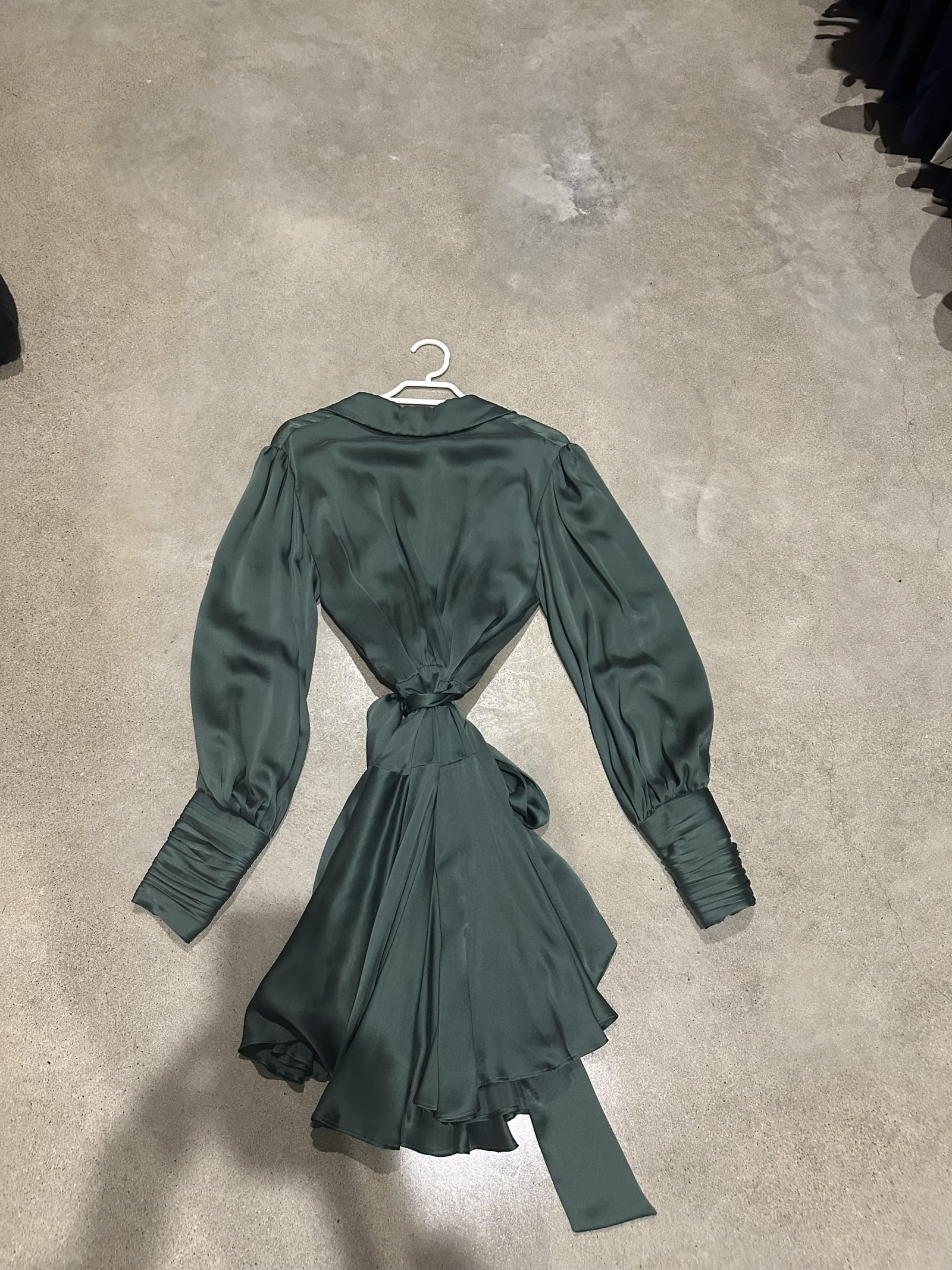 129879