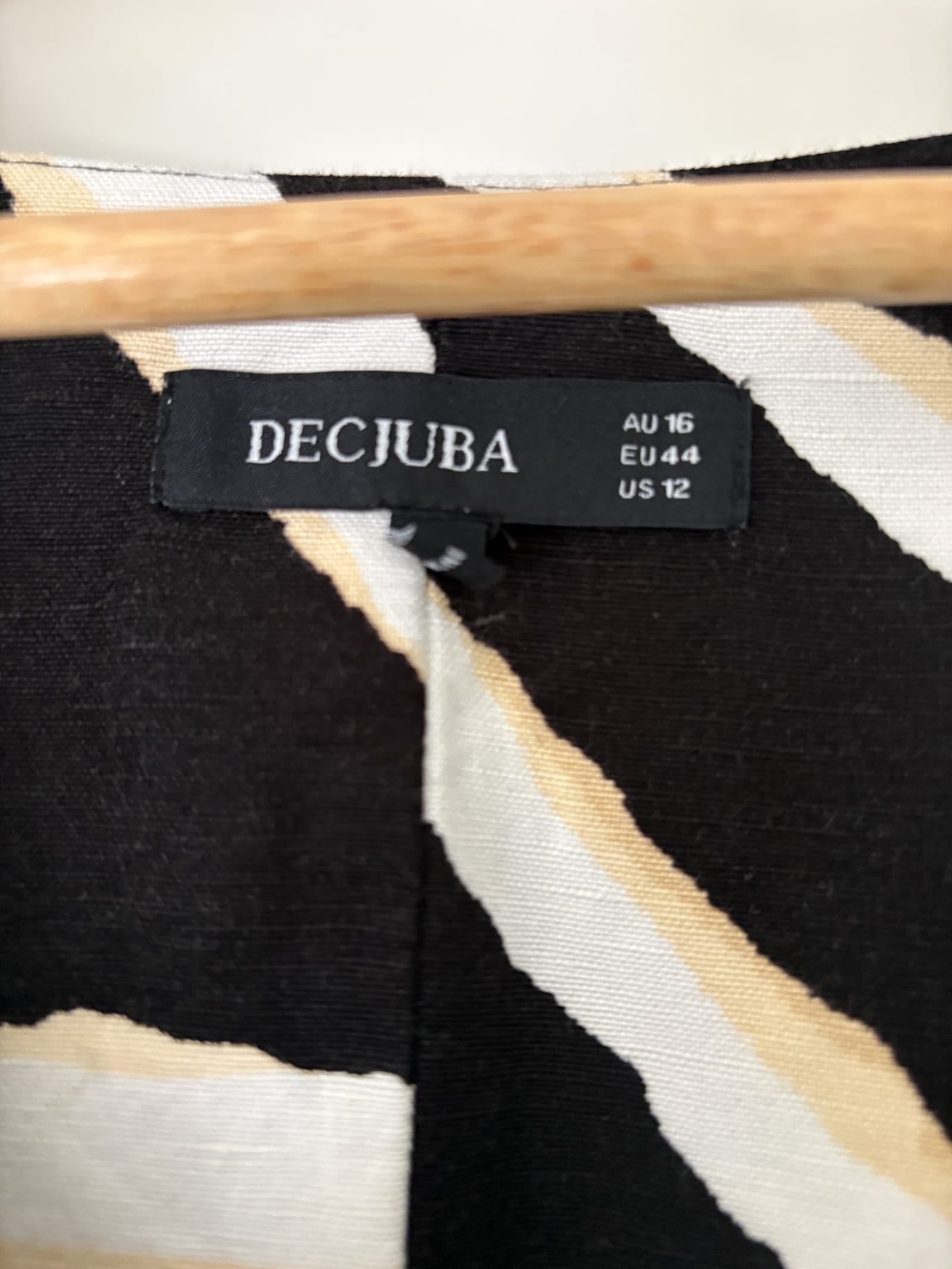 94272