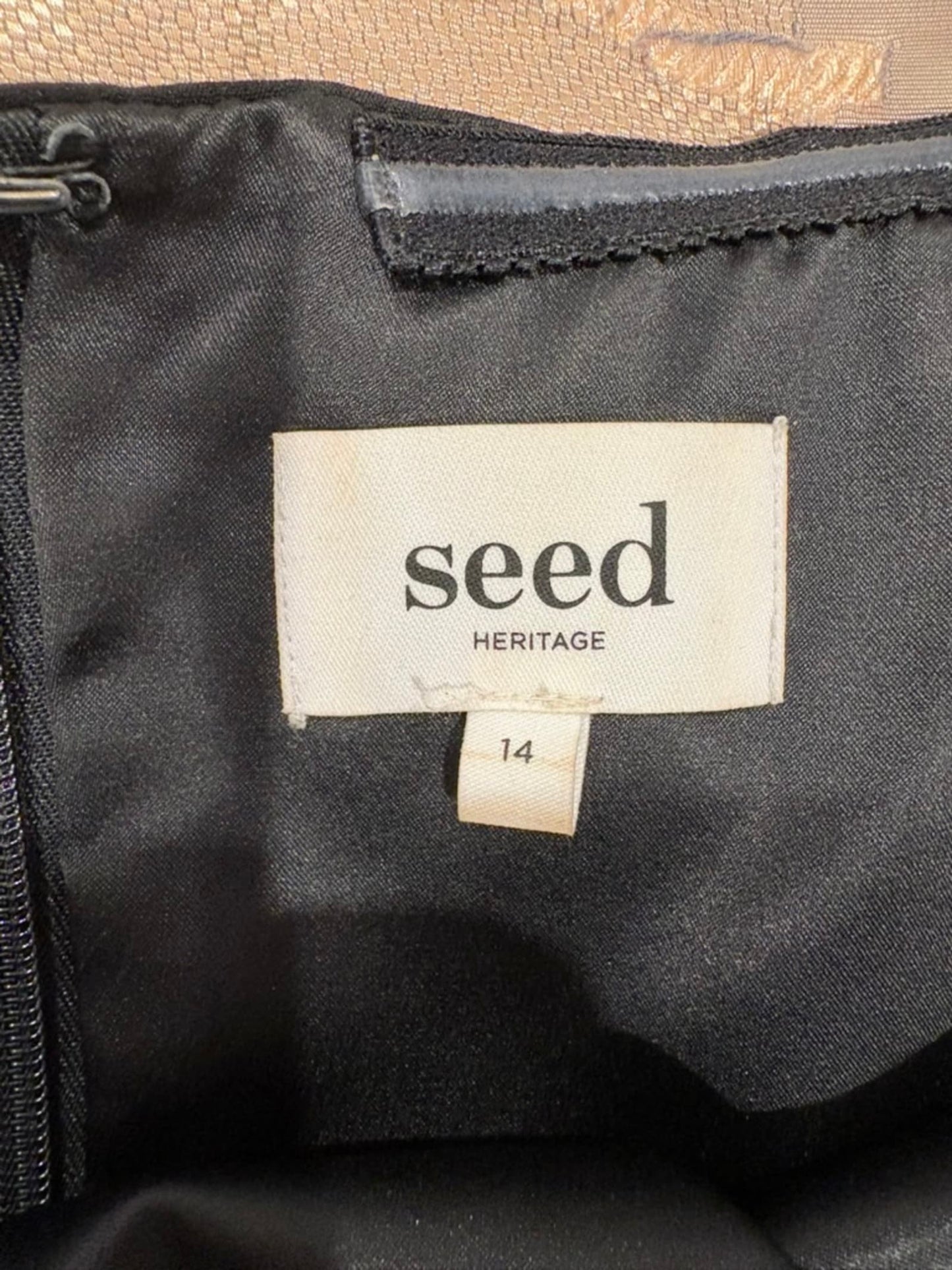 104934
