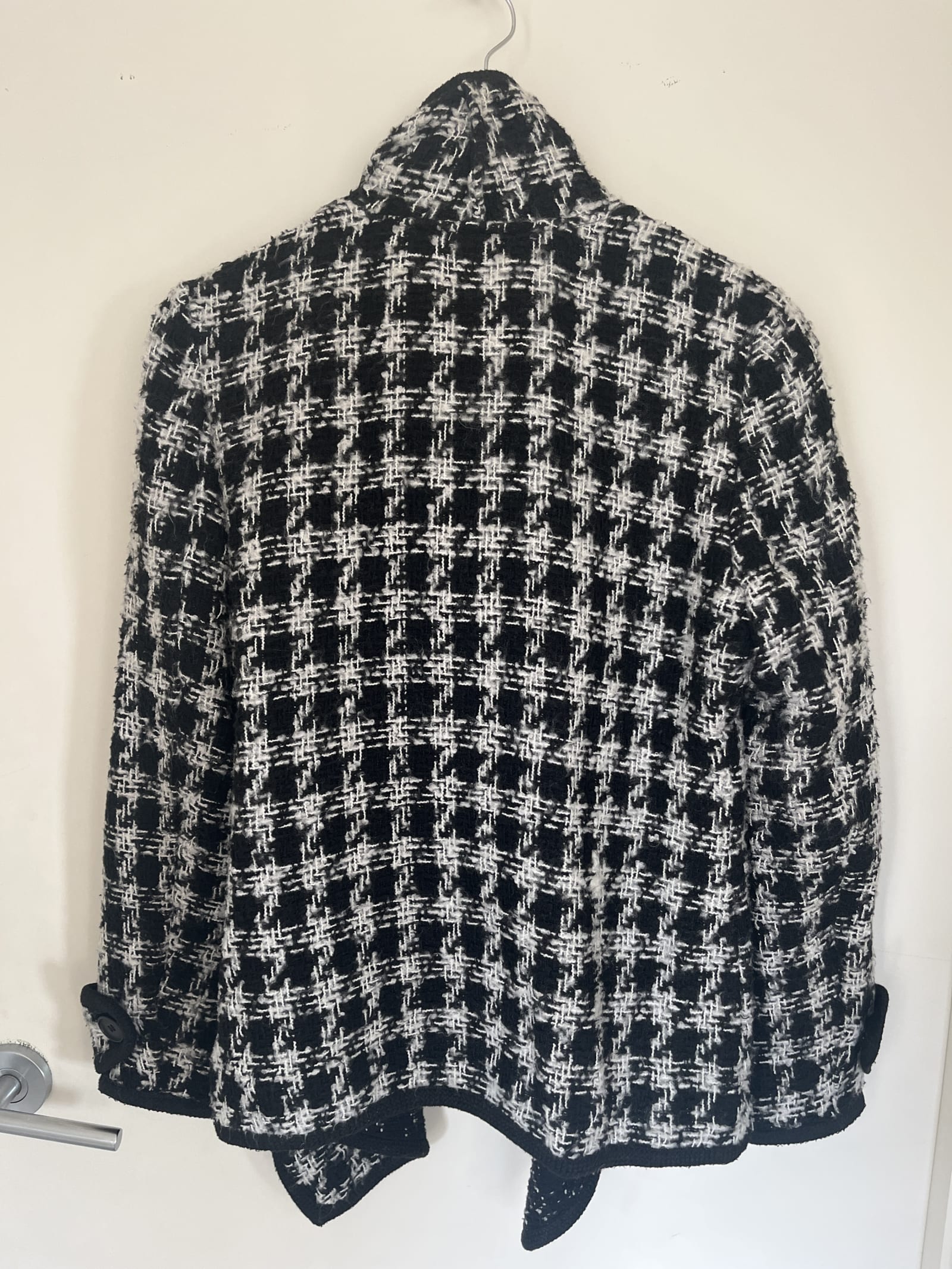 184773