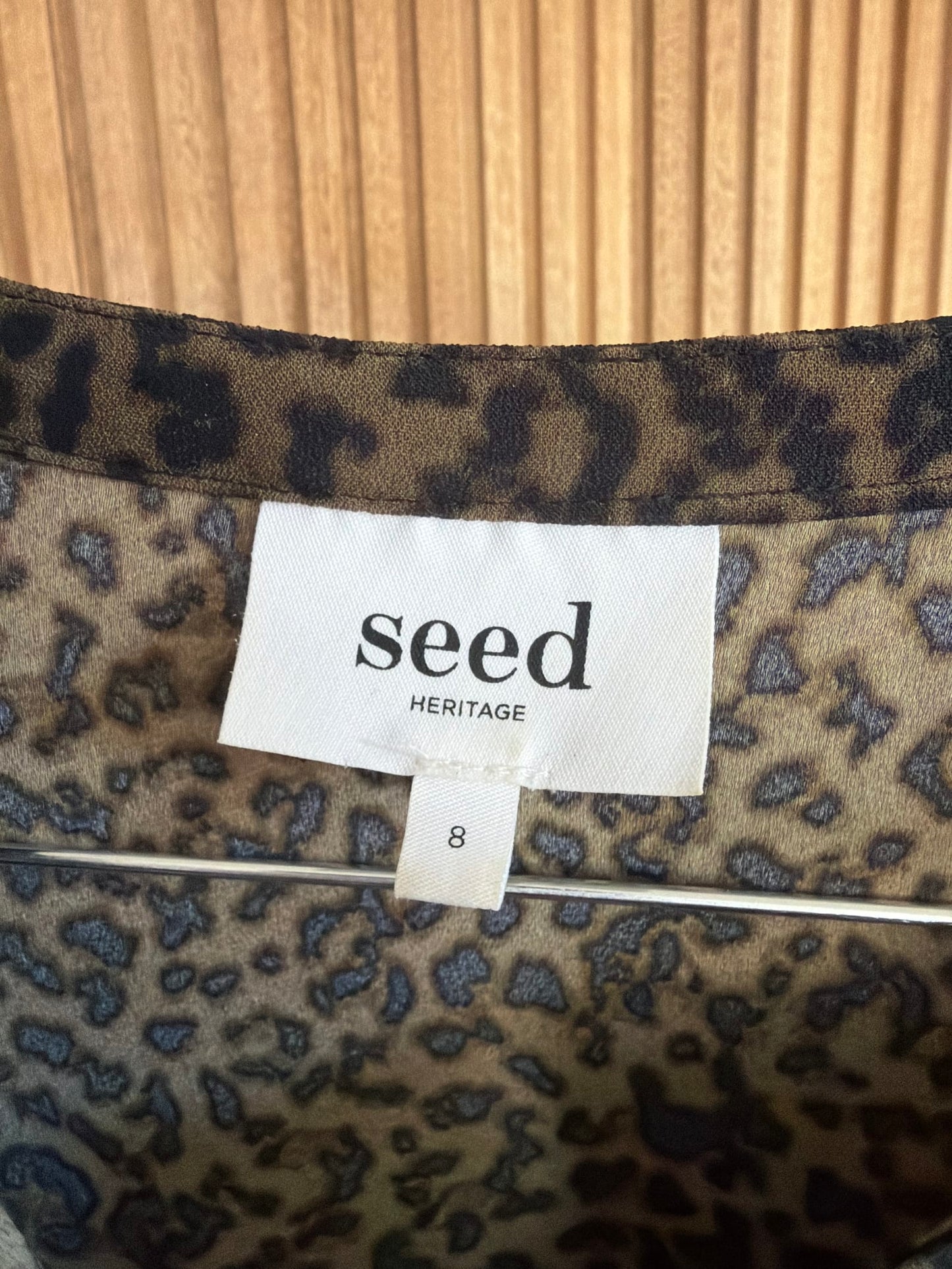 75568