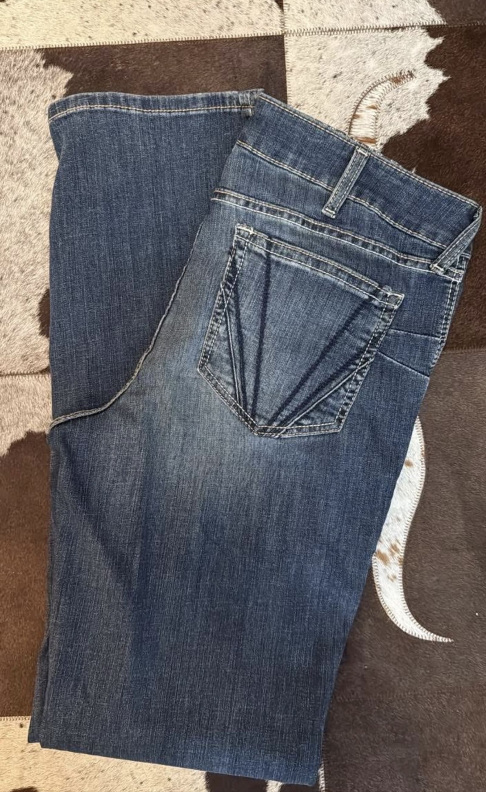 175323