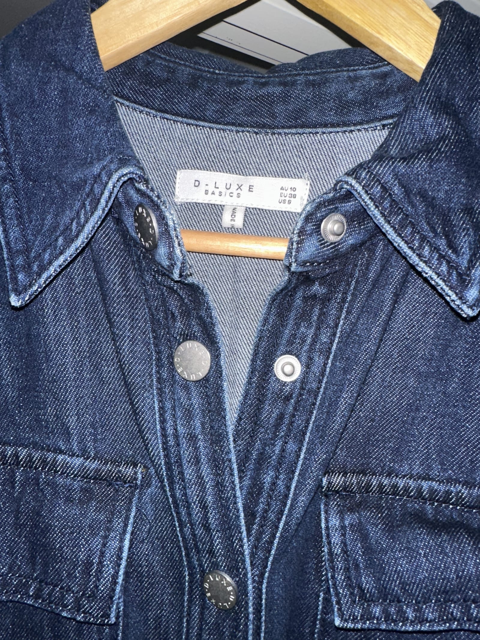 158542