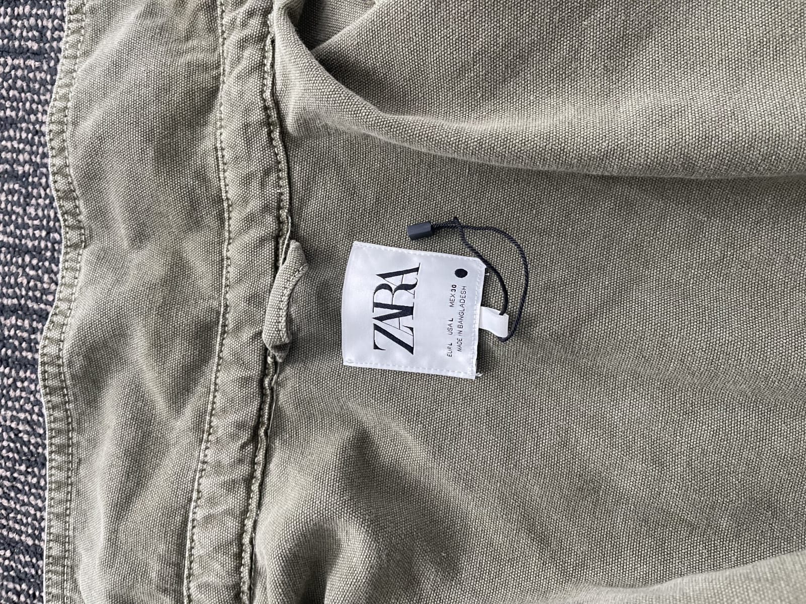 126240