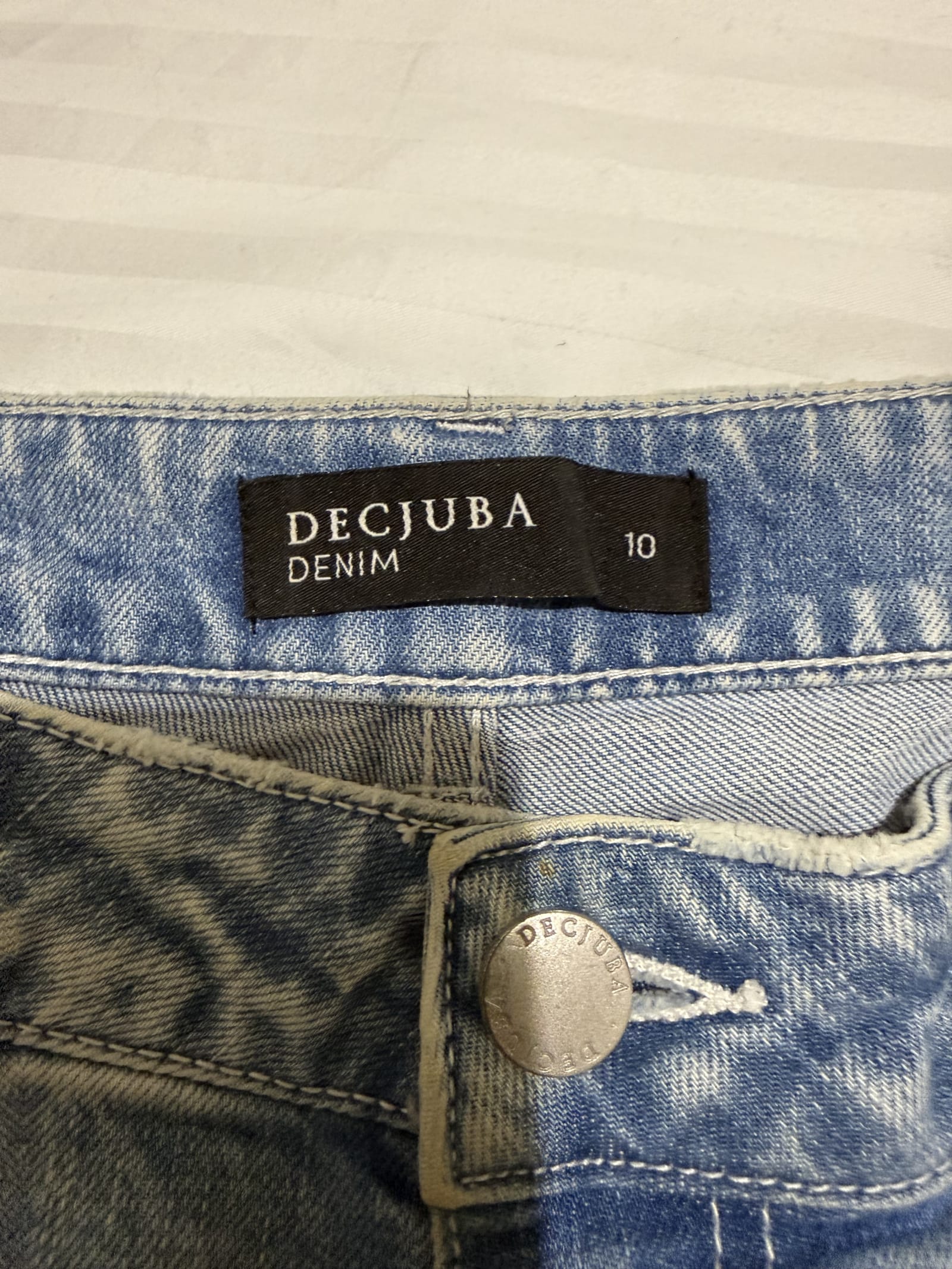 168605