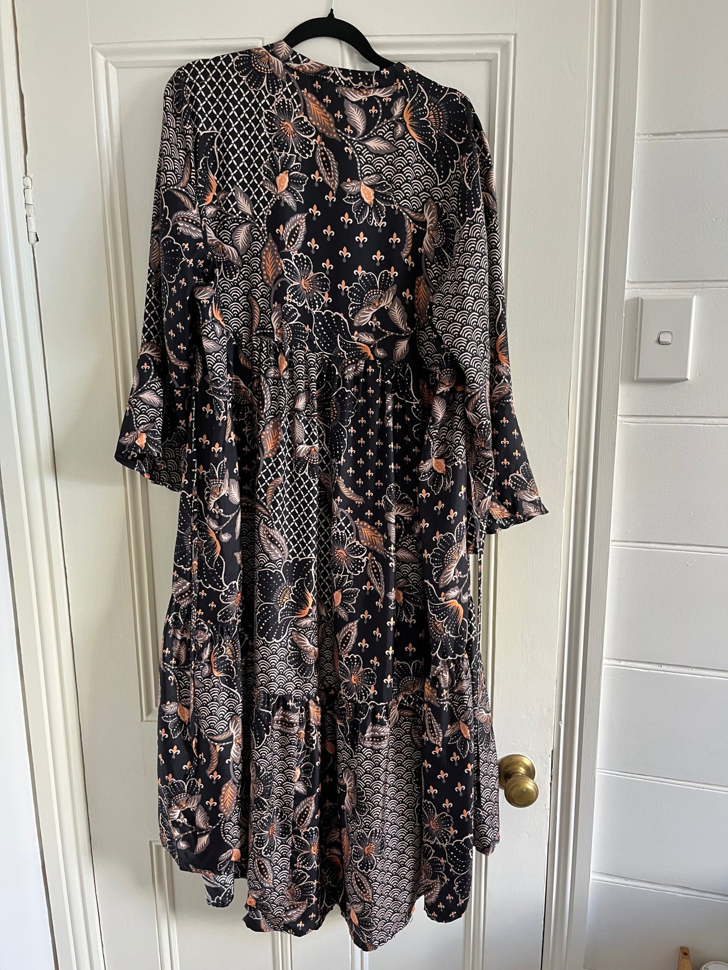 172838