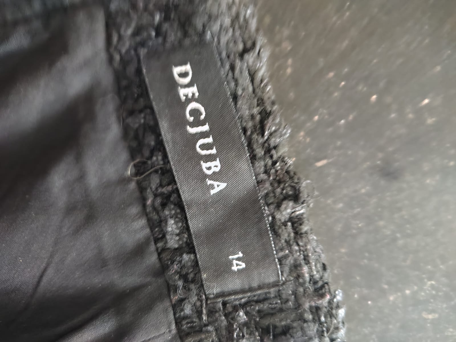 116633