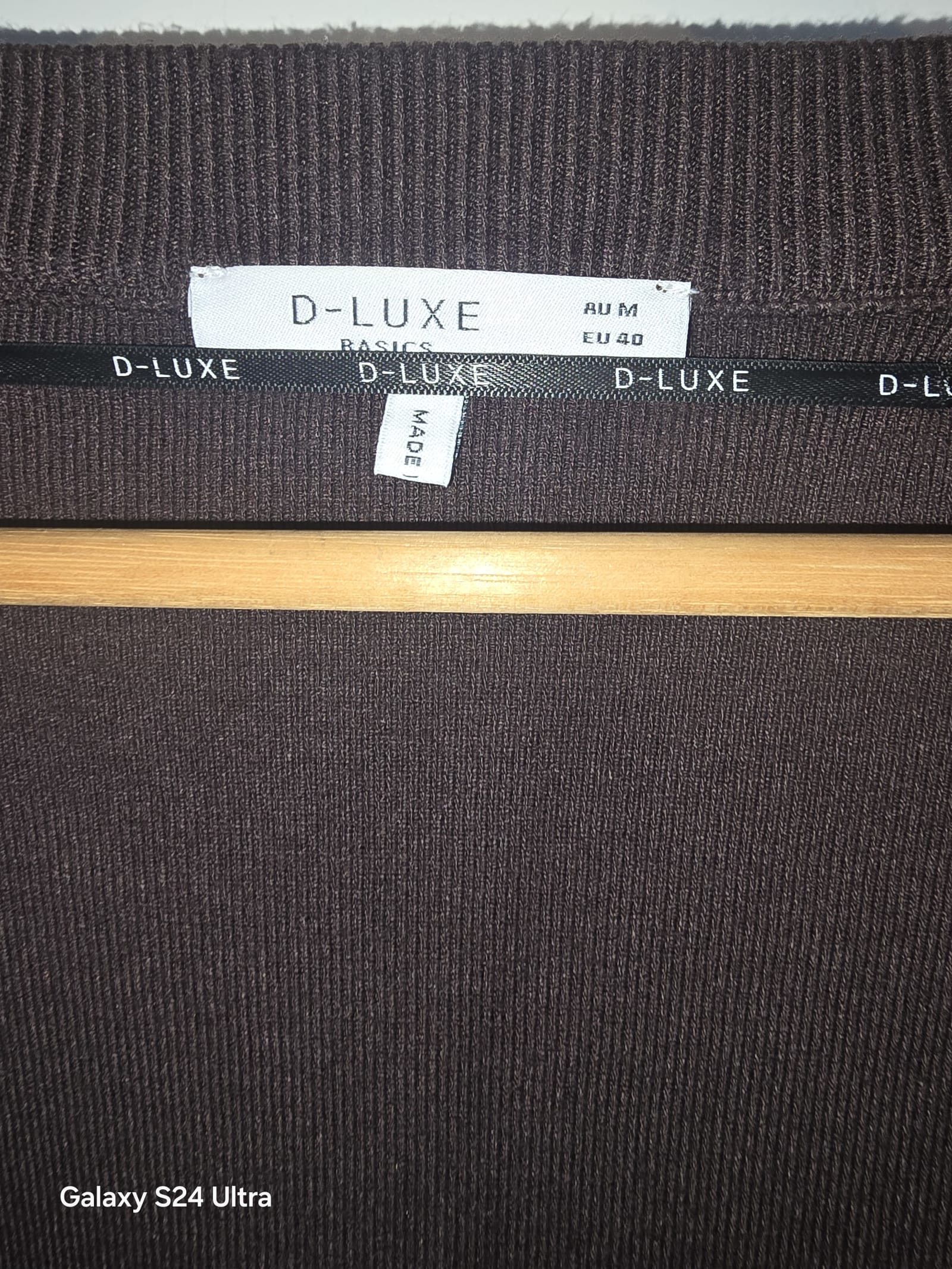 132837