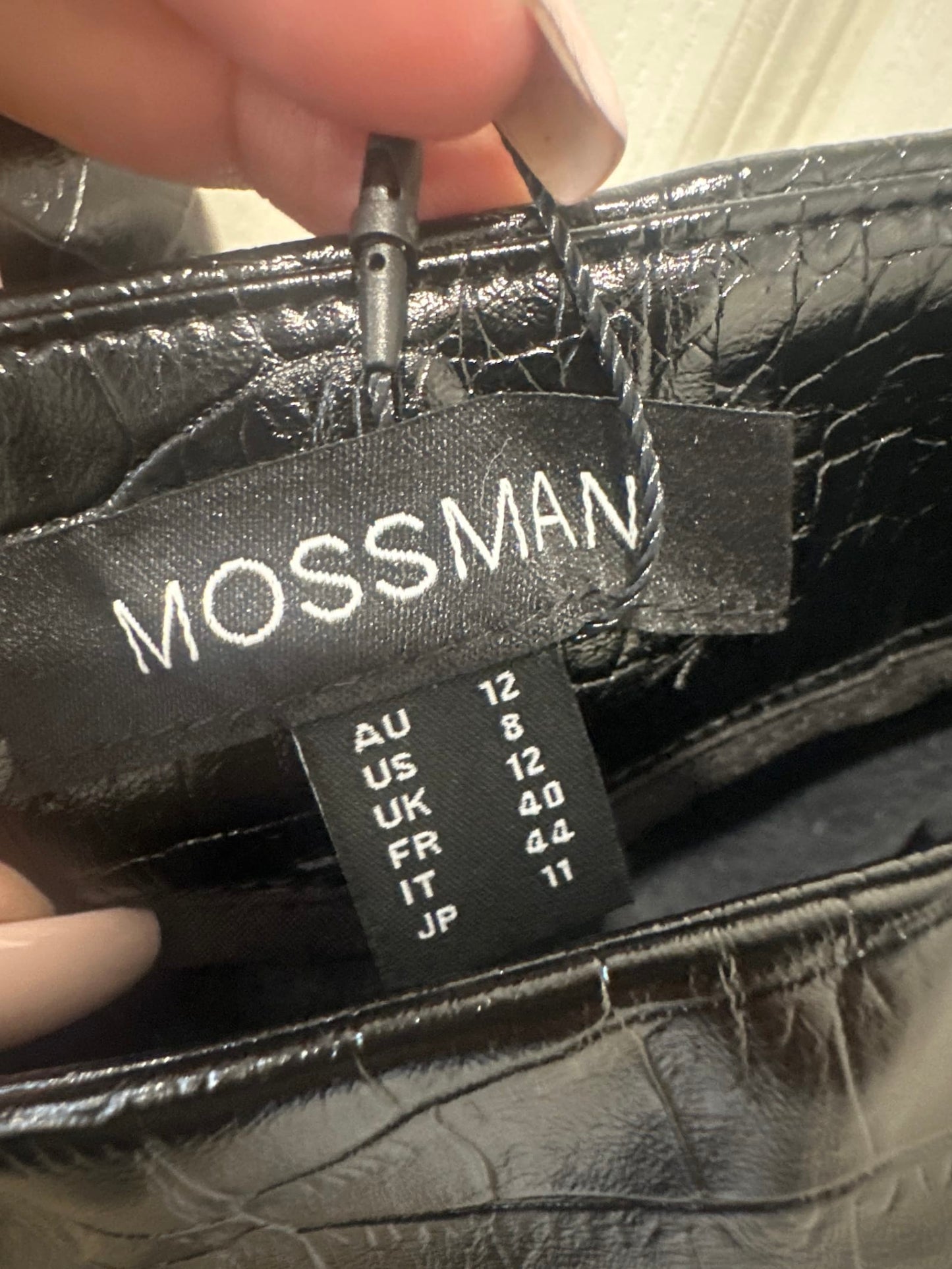 83893