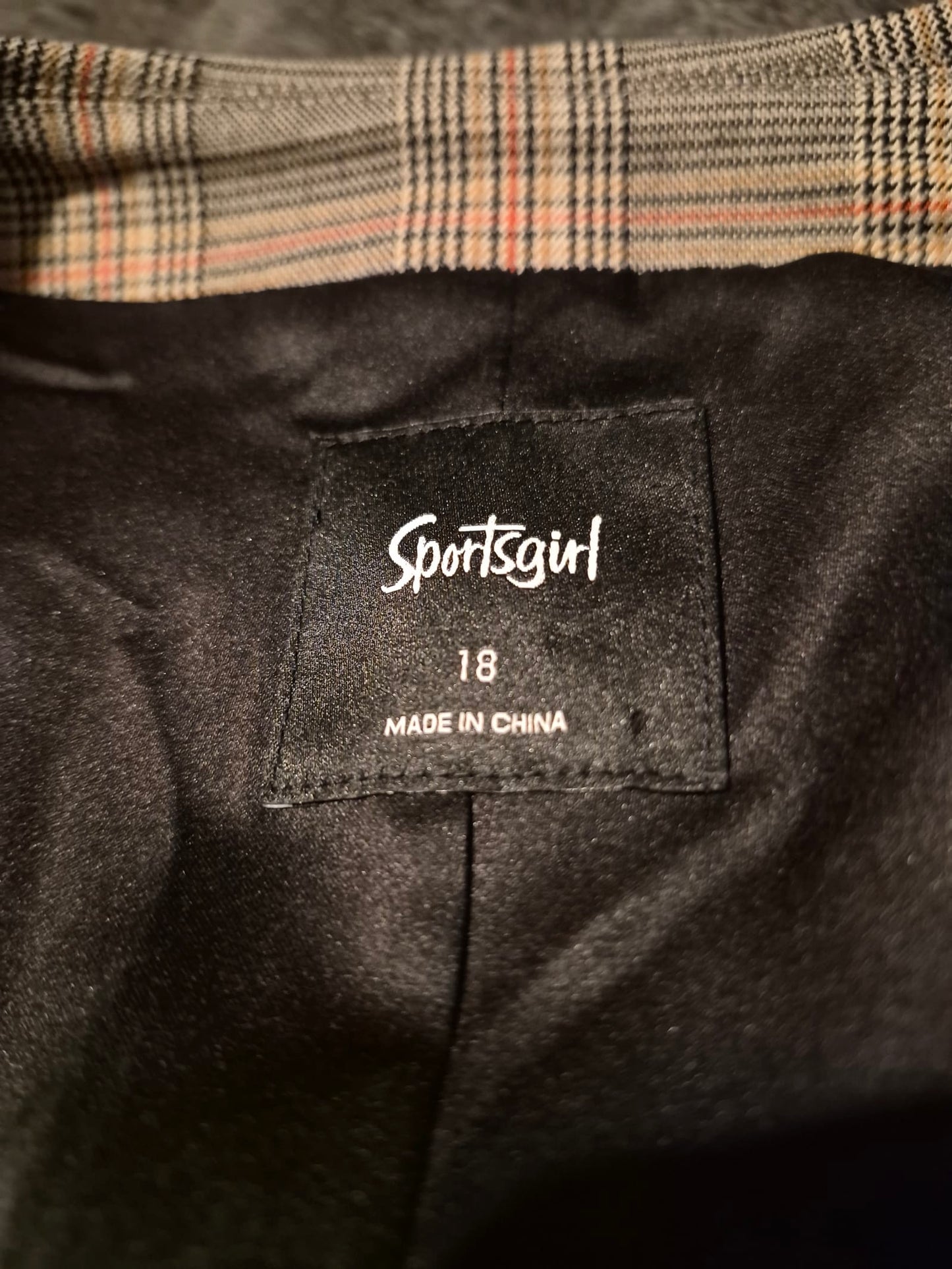 165744