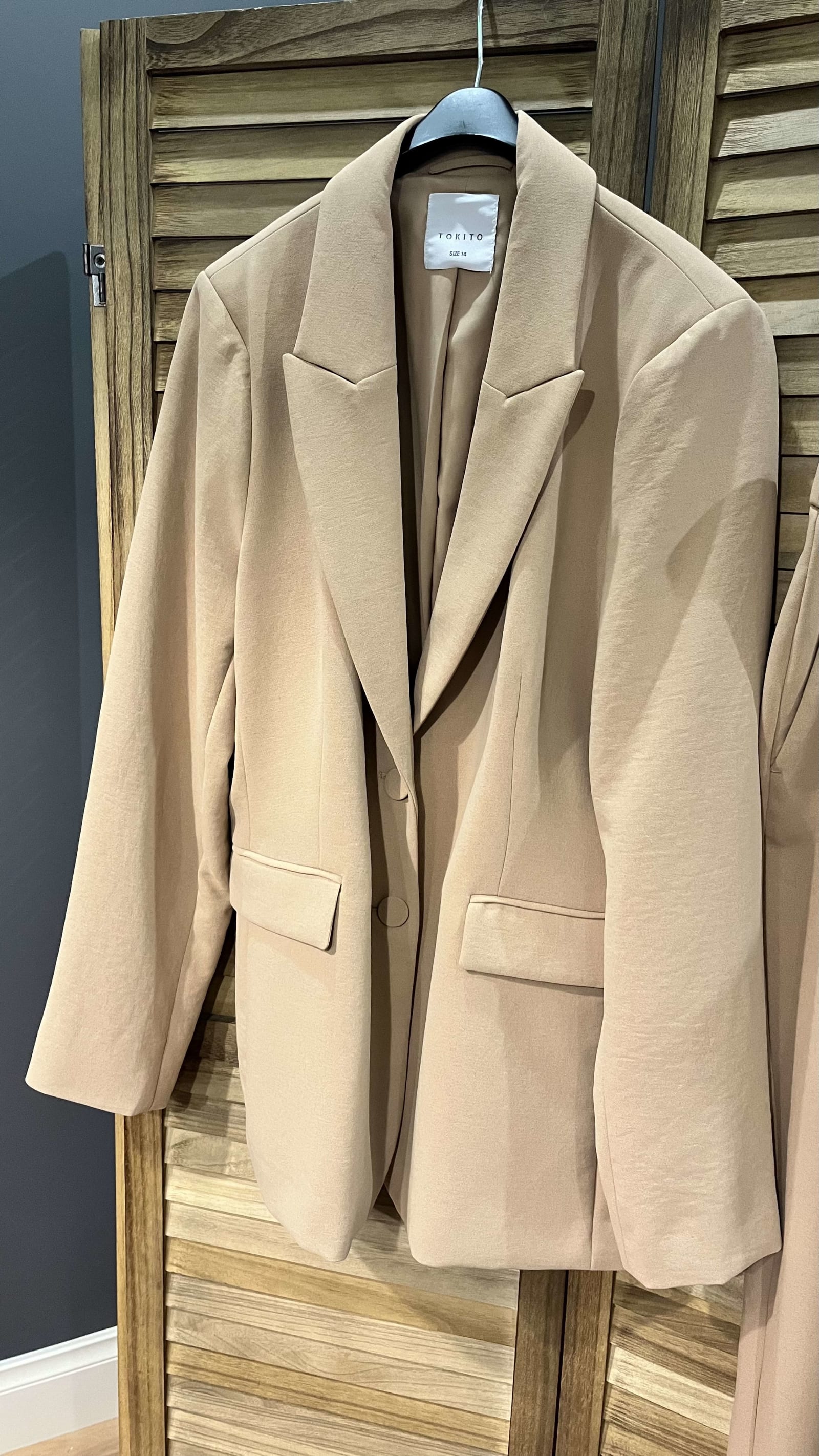 166839