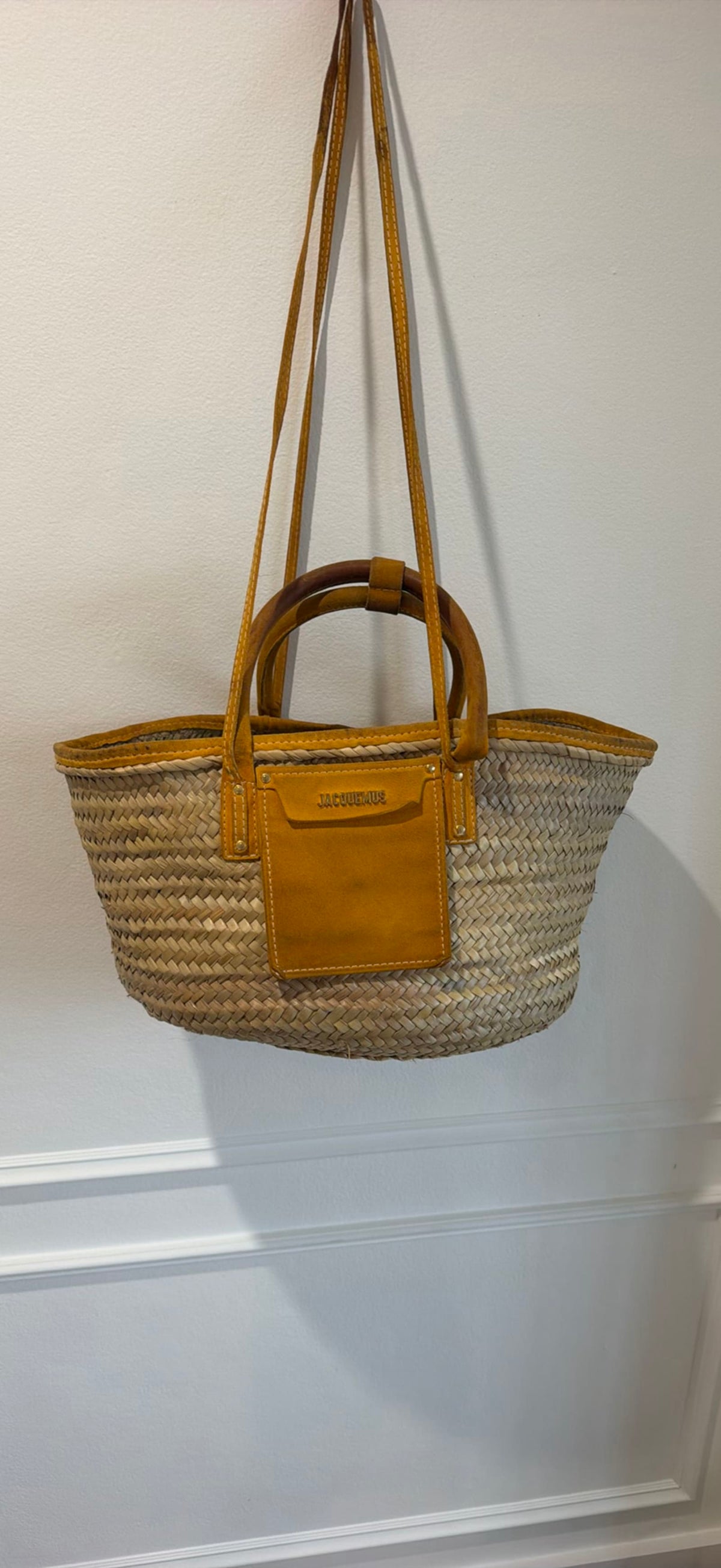 212189