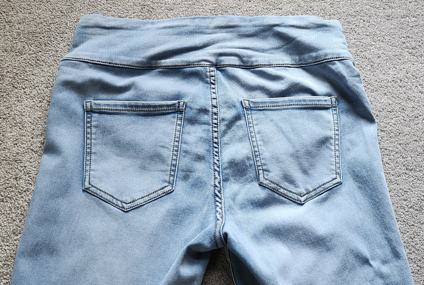 19851