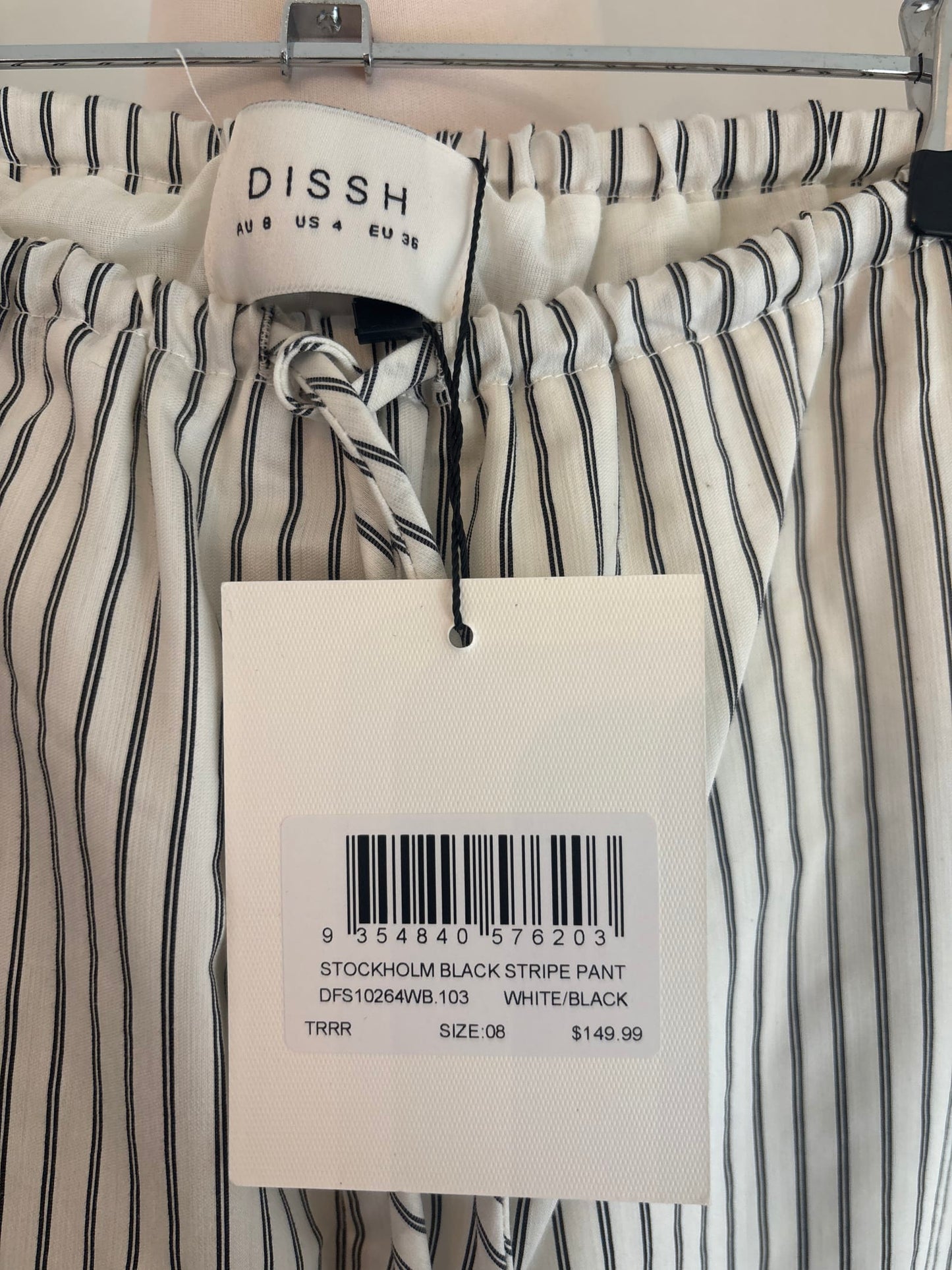 98152