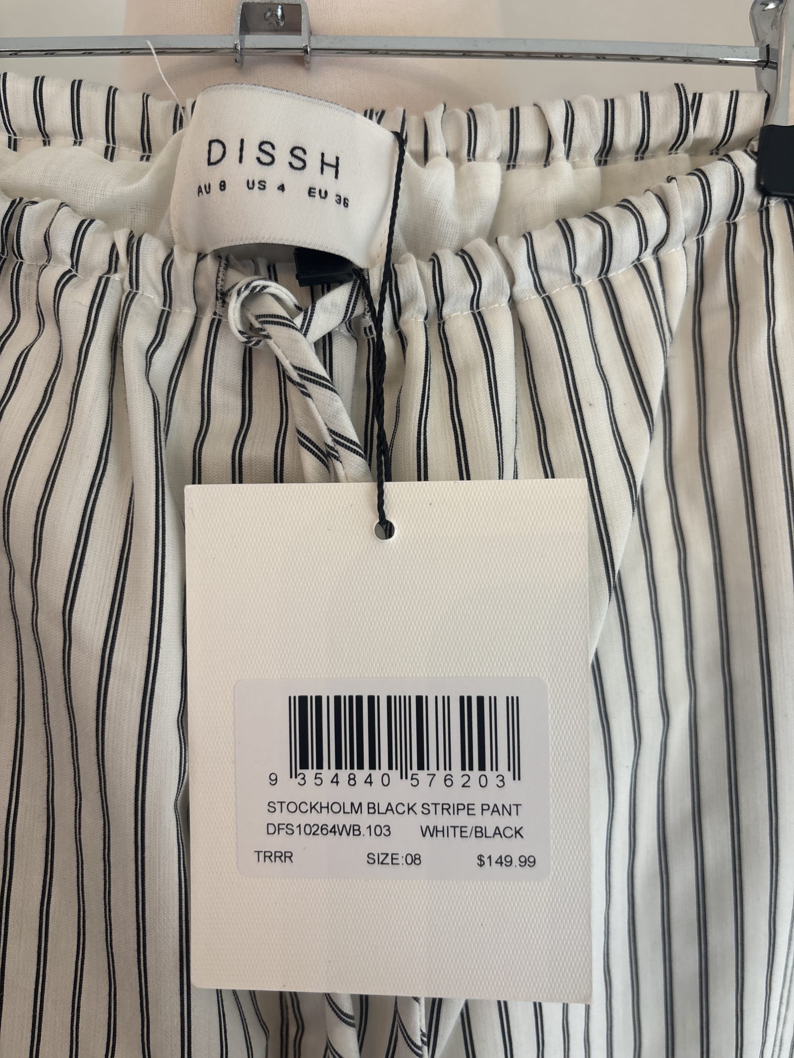 98152