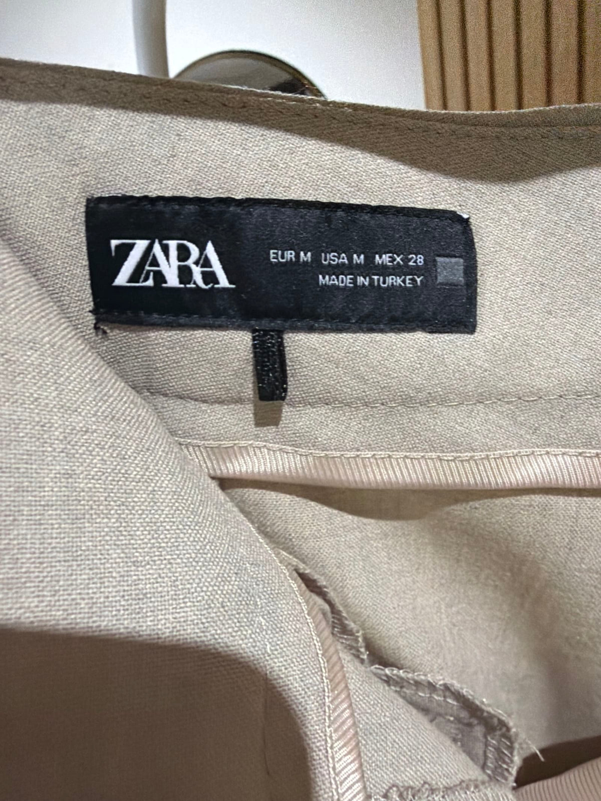 185228
