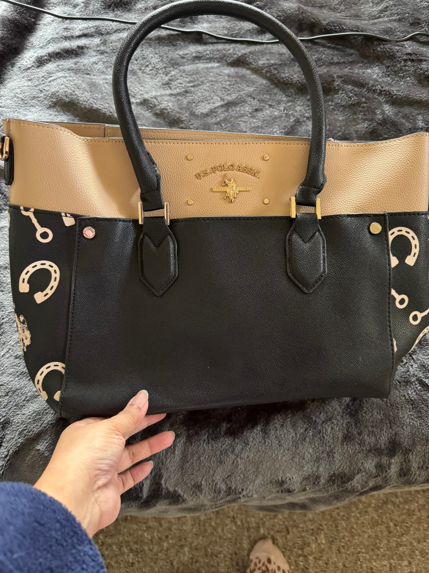 196573